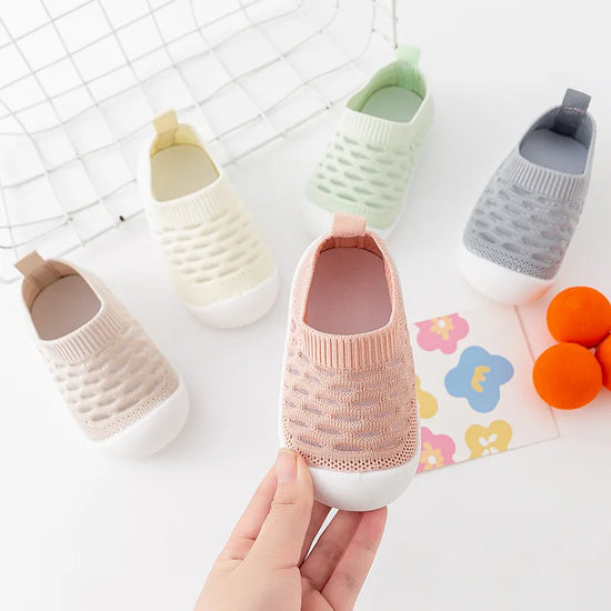 BREATHABLE BABY SHOES | FLEXISTEP™