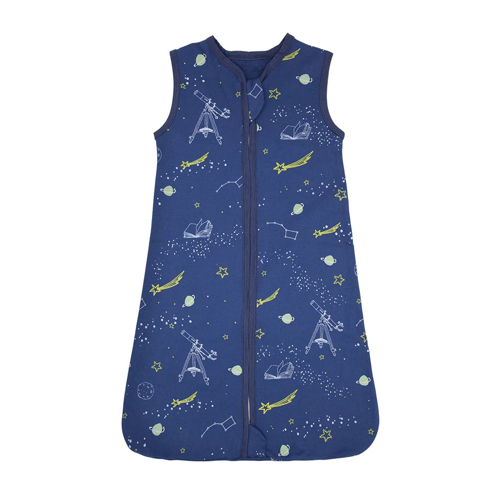 Summer sleeping bag with star patterns